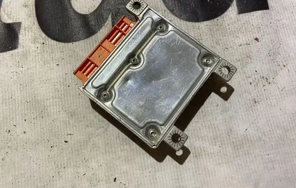 Mercedes-Benz E W210 Airbag control unit/module 0018200026 A0018200026