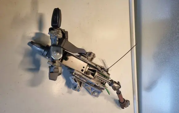 Ford Focus Steering wheel axle
