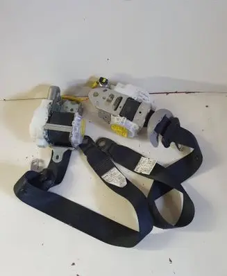 Toyota Avensis T270 Set of seat belts 7p1510p 7p2510p