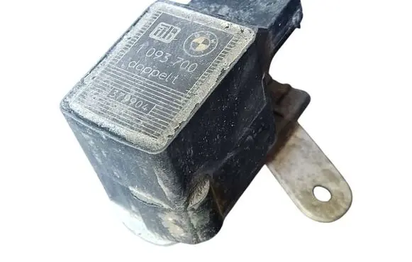 BMW 5 E39 Headlight/headlamp level sensor 1093700