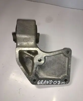Jeep Grand Cherokee (WK) Engine mount bracket 52090309AD