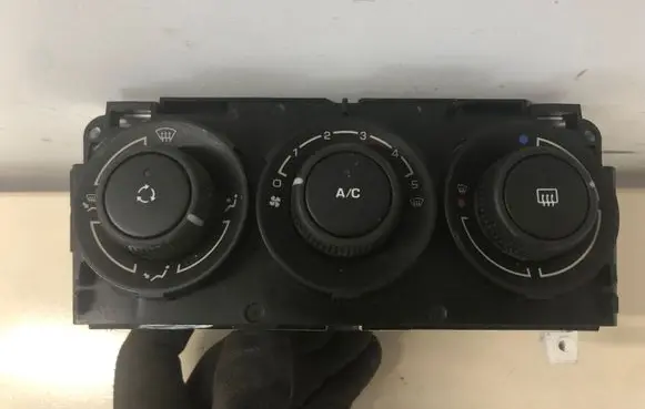 Peugeot 308 Climate control unit 69940002 69947013