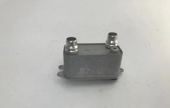 Engine oil radiator