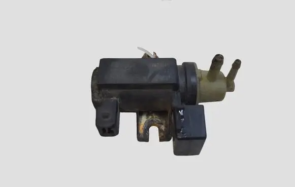 Opel Insignia A Turbo solenoid valve 55563534
