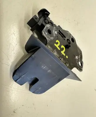Audi A4 S4 B7 8E 8H Tailgate/trunk/boot lock/catch/latch 8P4827505B