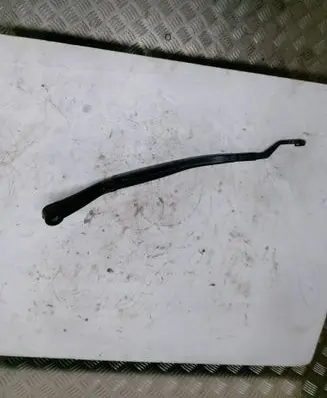 Jeep Grand Cherokee Front wiper blade arm