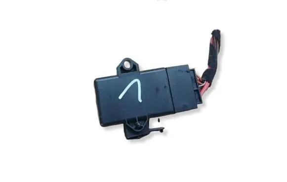 Skoda Citigo Seat heating relay 6R0959772A 04WW000 04SW0003