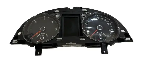 Volkswagen PASSAT B7 Speedometer (instrument cluster) 3AA920870A 009669