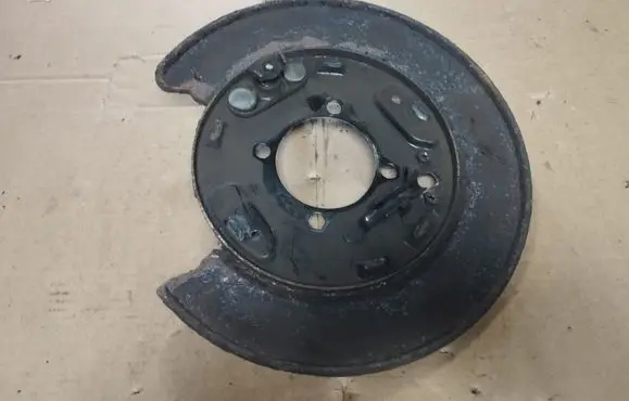 Honda CR-V Rear brake disc plate dust cover 
