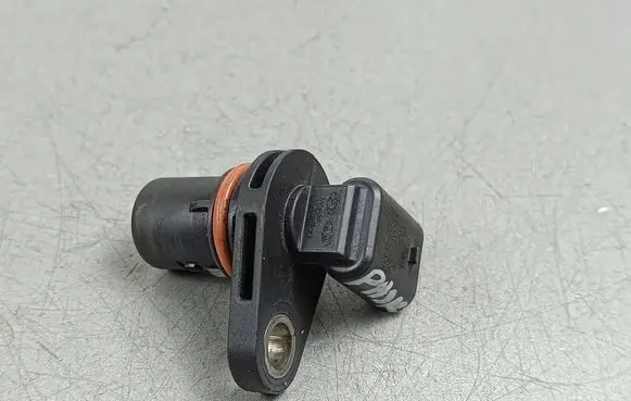 KIA Sorento IV Camshaft speed sensor 93502S000 4616830Z 031031A