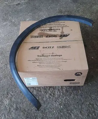 Nissan Qashqai Side skirt rear trim 93828