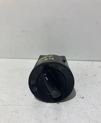 Volkswagen PASSAT B5.5 Light switch 1C0941531A C1AT3432