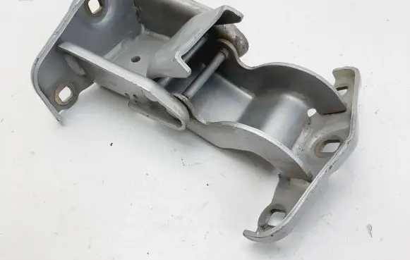 Nissan Primastar Loading door upper hinge 527428B 57854B