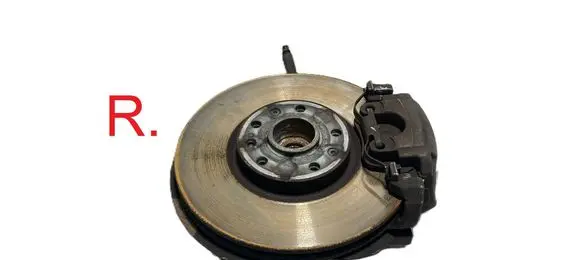 Front wheel hub