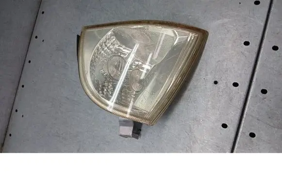 Skoda Octavia Mk1 (1U) Front indicator light KIERUNEKSKODA