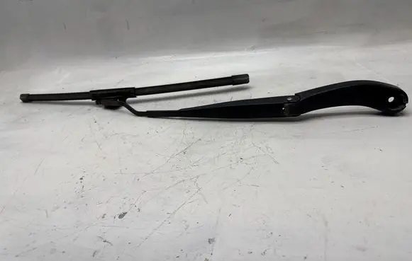 Saab 9-3 Ver2 Windshield/front glass wiper blade 12760913 12761938