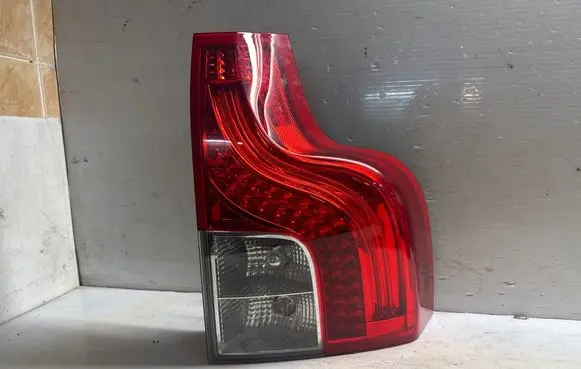 Volvo XC90 Rear/tail lights
