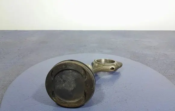 Piston