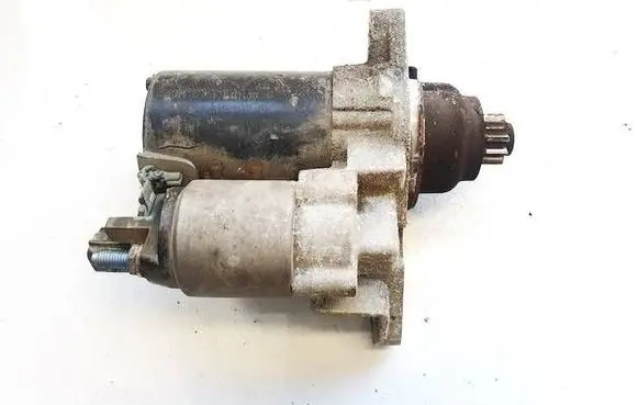 Volkswagen Jetta V Starter motor 0001120406 02T911023R