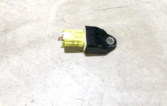 Toyota RAV 4 (XA30) Airbag deployment crash/impact sensor