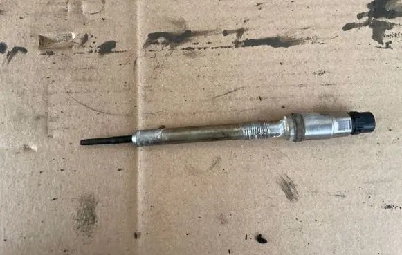 BMW X1 F48 F49 Glow plug B37C15A