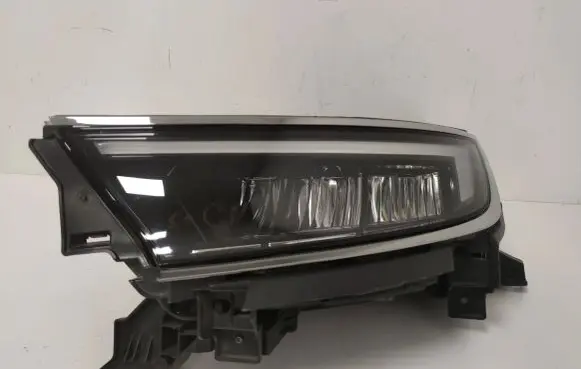 Opel Mokka B Headlight/headlamp 9834008280