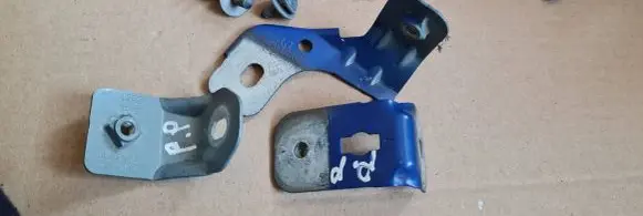 Audi A3 8Y Fender mounting bracket 8Y0821172A 8Y0821469