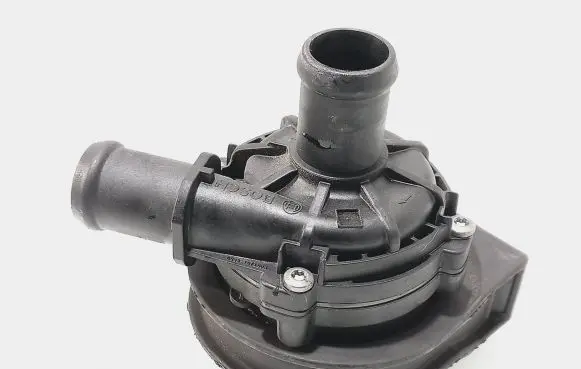 Skoda Octavia Mk3 (5E) Electric auxiliary coolant/water pump 2Q0965567 0392023406