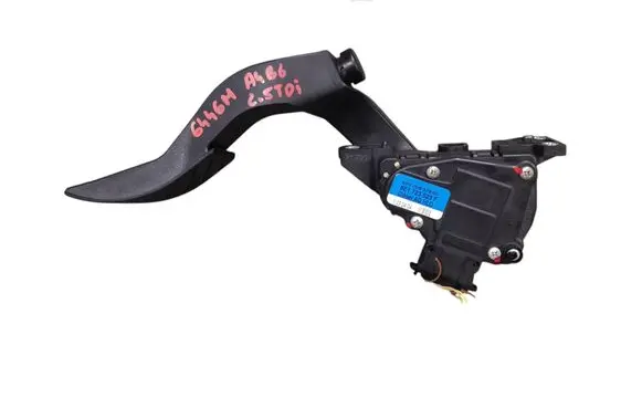 Audi A4 S4 B6 8E 8H Accelerator throttle pedal 8E1723523F
