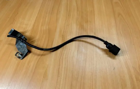 Volkswagen PASSAT B6 Air conditioning (A/C) pressure sensor 1J0973703