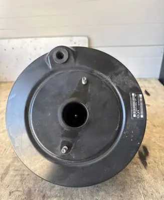 Renault Master III Brake booster 472107603R