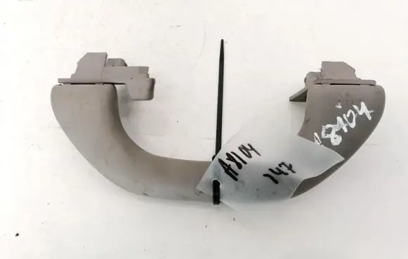 Volkswagen PASSAT B6 Rear interior roof grab handle