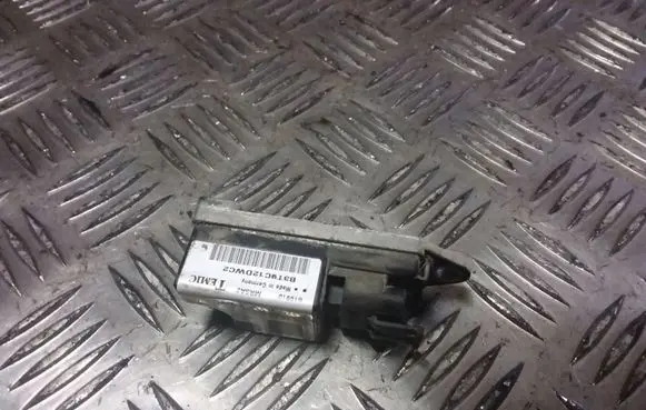 Renault Scenic I Airbag deployment crash/impact sensor 7700429426 550633400