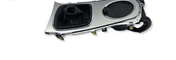 Toyota Avensis T270 Gear shifter surround trim plastic 5880505161