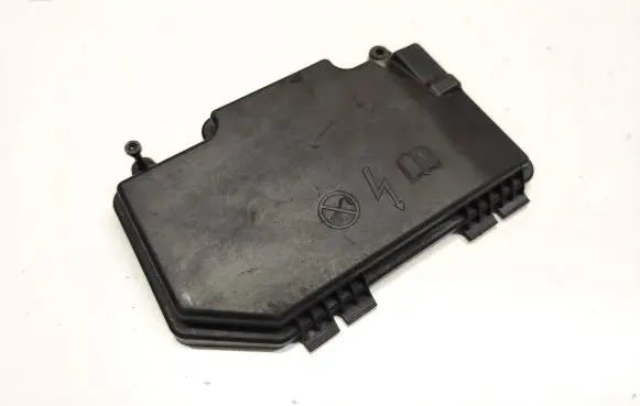 Mercedes-Benz S W222 Fuse box cover A2225400182