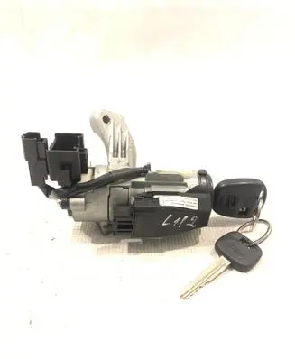 Toyota Corolla E120 E130 Ignition lock 8978302020