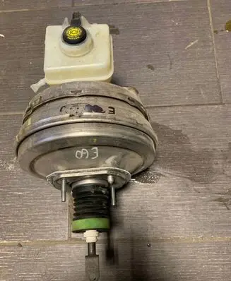 BMW 6 E63 E64 Brake booster 6786556