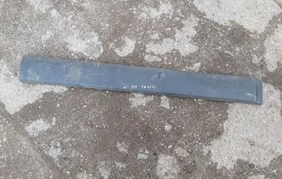 Opel Antara Front door trim (molding) 96660213