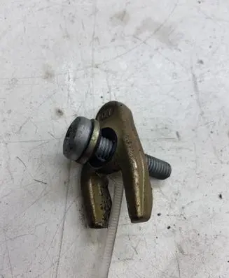 Renault Scenic II - Grand scenic II Fuel Injector clamp holder