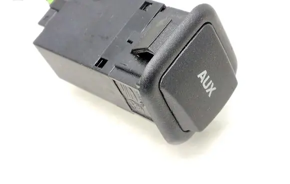 Skoda Superb B6 (3T) AUX in-socket connector 5J0035475