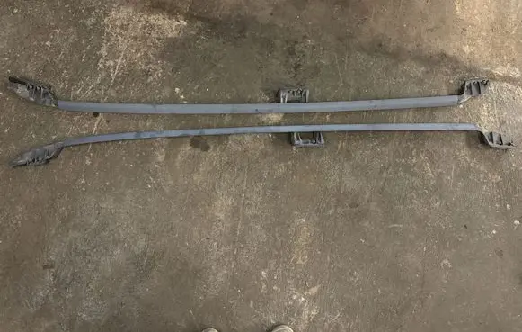 Volvo XC70 Roof bar rail 9484140