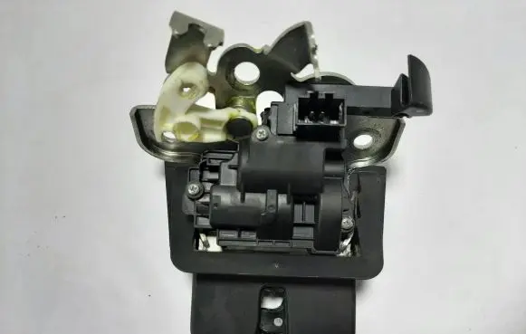 Audi A4 S4 B8 8K Tailgate/trunk/boot lock/catch/latch