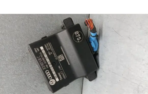 Volkswagen PASSAT B6 Comfort/convenience module 3C0907530C
