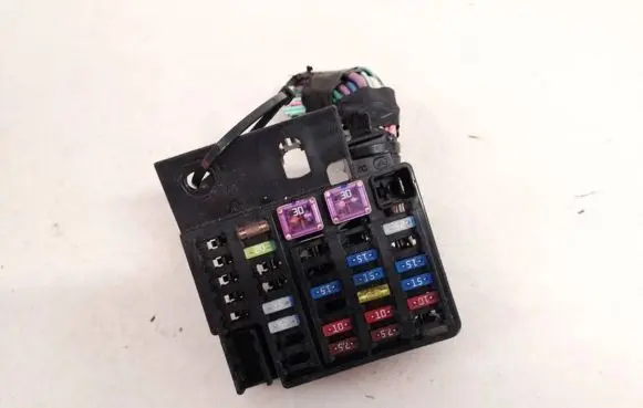 Mazda 3 II Fuse box set