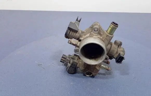 Toyota Corolla E110 Throttle body valve 22270-22050