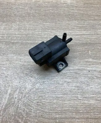 Toyota RAV 4 (XA30) Turbo solenoid valve 258600R010 72828606