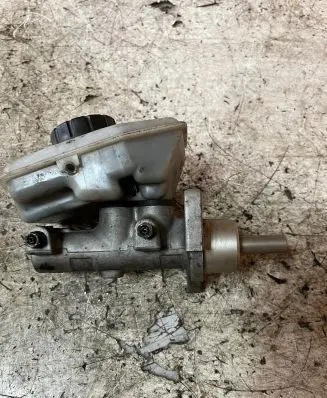 Opel Vectra B Master brake cylinder 5564FBB7