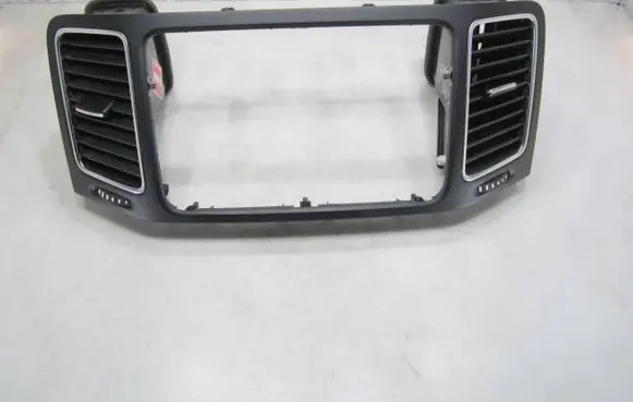 Volkswagen Sharan Dash center air vent grill 7N0858069D 123399 80G0780