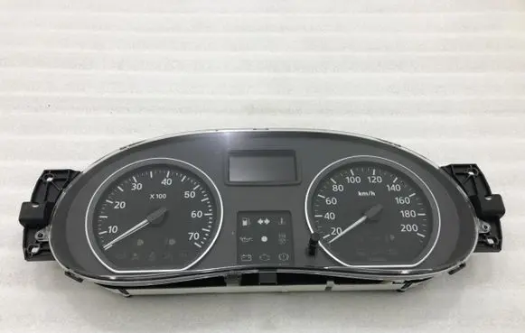 Dacia Sandero Speedometer (instrument cluster)