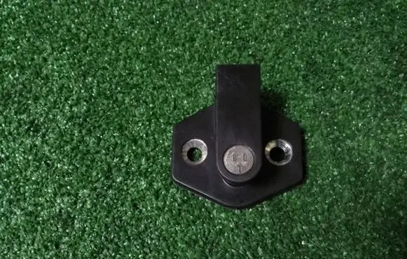 BMW 5 E39 Front door lock loop/hook striker 8176350